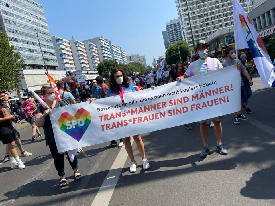 Foto: Trans-Power beim CSD in Berlin